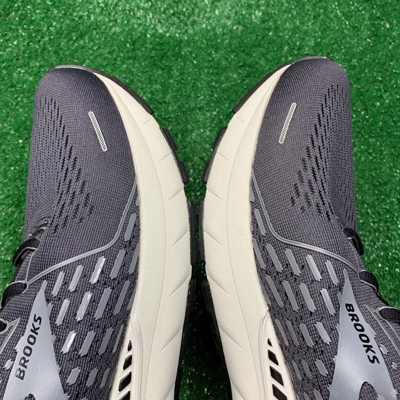 Brooks Adrenaline 21 Men’s Size 12 D Med Gray Black Running Shoes 1103491D093 main image 6